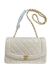 CHANEL／Diana Matrasse shoulder bag（ダイアナ マトラッセ ショルダーバック）