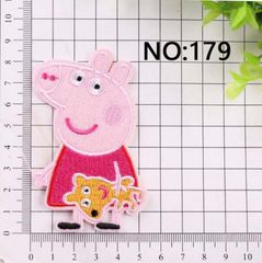 179ペッパピッグ 刺繍アイロンワッペン