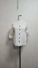 日本 NICE CLAUP Nice Clap(ナイスクラップ) クァンボックアイボリー クロップドブラウス オフショルダー