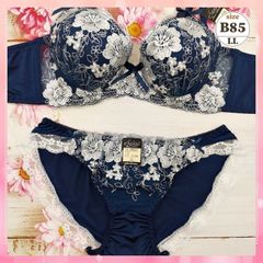 ★B85/LL☆美胸ブラ＆ショーツセット 脇高 美シルエット 谷間メイク 脇サイドスッキリ 梅の花 紺