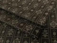 平和屋着物○本場大島紬 泥染め 9マルキ 格子花文 正絹 逸品 未使用