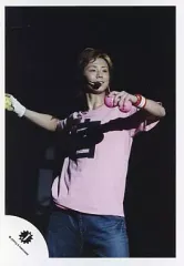 【中古】生写真(ジャニーズ) Kis-My-Ft2/北山宏光/ライブフォト・膝上・衣装ピンク・ボール・背景黒/公式生写真