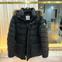 2025年最新】pradaダウンメンズの人気アイテム - メルカリ