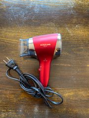 Item thumbnail for item a6d10fff-ea6b-4fb6-8b1d-0f332b928e5b