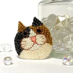 ダーニング刺繍　robin0710a様リクエスト品　パンダクッション3品セット toto | . #リスさんの小さなモザイクダーニング刺繍 続き