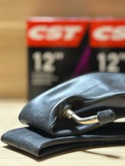 新品】タイヤ 12インチ ランバイク IRONKID PLUS 2本CSTの通販