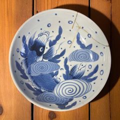 白磁　蝶模様の陶器ボウル 白磁 蝶模様の陶器ボウル - メルカリ