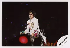 【中古】生写真(ジャニーズ) 関ジャニ∞/錦戸亮/横型・衣装白・バイク・サングラス/公式生写真