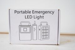 8.484▲ ソーラー充電式 LED ライト ポータブル防災グッズ