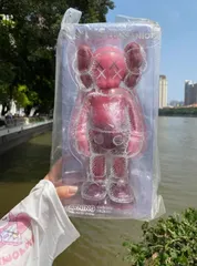 2025年最新】カウズ ピンクの人気アイテム - メルカリ