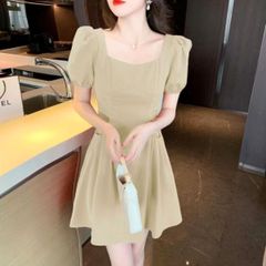 ワンピース 半袖 ミニワンピース パワショル パフスリーブ フレア レディース 韓国ファッション ミニ丈 パーティ デート 細身 かわいい 二次会