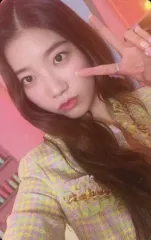 【中古】コレクションカード(女性) LE SSERAFIM/KAZUHA(カズハ)/裏面白/CD「FEARLESS＜初回限定メンバーソロジャケット盤＞」(PDCN-5099)封入特典セルフィーフォトカード