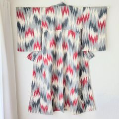 Japanese Vintage Modern Kimono Robe Dress Silk Woven Red,Gray Abstract pattern 着物 ヴィンテージ 正絹 袷 絣模様 モダン 広衿 大正浪漫 時代布 古布 和洋折衷