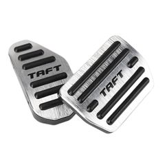 【新品未開封】 LA900S系 LA910S系(2020年6月～) アルミ TAFT ペダル アクセル ブレーキ カバー タフト 工具不要 滑り止め付 被せる LEXLEYS「最新型」ダイハツ ゴム カスタムドレスアップ パーツ（シルバー）