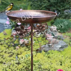 ガーデンオブジェ バードバス ヴィンテージ調鋳鉄製 鳥用ウォーターフィーチャー 5爪ベース付き アンティークフラワーモチーフ おしゃれ かわいい インテリア 北欧 屋外ガーデン装飾 バードフィーダー 庭先 テラス バルコニー クラシックガーデンオーナメント