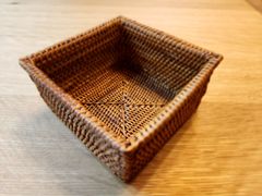 バリ島伝統工芸品　アタ　角形小物入れ　未使用品