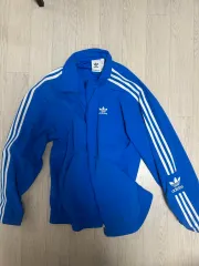 adidas(アディダス) ウィンドブレーカー