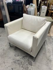 引き取り限定】 新品 一人掛けソファ クッション付 カバー取り外し可能