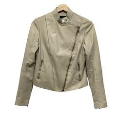 Item thumbnail for item 12e06647-0115-4511-9ffb-0d413f132a94