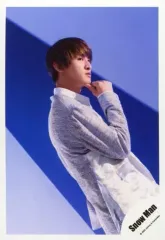 【中古】生写真(ジャニーズ) Snow Man/向井康二/膝上/「Snow Man ASIA TOUR 2D.2D.」グッズオフショット/公式生写真