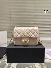 【今日特価】Chanel 小羊皮 ゴールドボール ファット ショルダーバッグ 送料無料 割引価格で入手可-WT0輸入