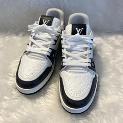 【中古】 LOUIS VUITTON （ルイヴィトン） 21SS ﾓﾉｸﾞﾗﾑ ﾄﾚｲﾅｰ ﾗｲﾝ ﾛｰｶｯﾄ ｽﾆｰｶｰ 1AANEB 靴/ﾒﾝｽﾞ  White ﾎﾜｲﾄ ﾌﾞﾗｯｸ 1AANEB used:AB