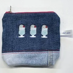 【デニムリメイク】クリームソーダの刺繍入りのポーチ