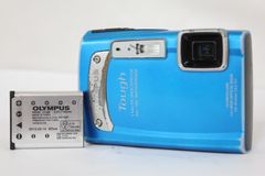 [Return Guarantee] Olympus TG-320 Blue 3.6x Compact Digital Camera with Battery (M7083)
