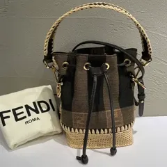 国内外の人気が集結 FENDI フェンディAirpodsケース ミニバック