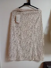 【タグ付　新品未使用】ナチュラルビューティーベーシック　ロングスカート　　フレアスカート　総レース