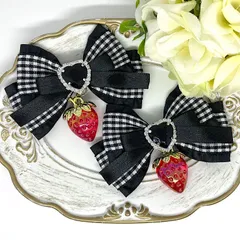 リボン♡ヘアクリップ♡量産型♡地雷系♡チェック黒・いちご