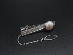 Item thumbnail for item 7b5e2cda-1fb9-481e-8605-e4c3a6dbcc5b