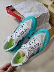 ニューバランス ヒューエルセル　レベル　v4　26.5 （1回3キロ使用のみ） NEWBALANCE FUELCELL REBEL V4 を自費購入！実走してみた。重量