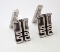カフス特集! カフスの品ぞろえに自信があります。 カフス特集! カフスの品ぞろえに自信があります。