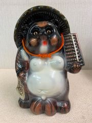 【フォロー割対象商品】新品未使用！たぬき置物　そろばんたぬき　たぬきの貯金箱　縁起物　A