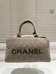 【今日特価】Vintage CHANEL 中古 フィットネスバッグ