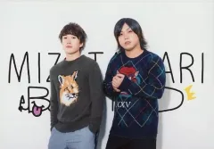 【中古】生写真(男性) 水溜りボンド/トミー・カンタ/横型・膝上/「MIZUTAMARI BOND GOODS 2018」300万人突破記念ロゴステッカー付属ブロマイド