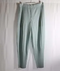 イッセイミヤケ❗️サルエルパンツ❗️コレクション物❗️とっても可愛い❗️ イッセイミヤケ❗️サルエルパンツ❗️コレクション物
