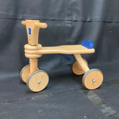 ボーネルンド　三輪車　ペダル有り　木製　室内　中古 ボーネルンド 三輪車 ペダル有り 木製 室内