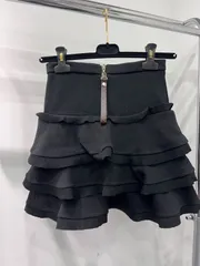 未使用級　現行　LOUIS VUITTON　フレア　キルティングスカート　黒　S harさん着用】サイドボタンキルティングフレアスカート