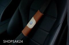 Item thumbnail for item 13b6a53b-619a-4101-b3c2-f6979b55270b