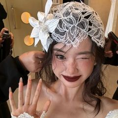 フラワー 花びら お花 シルバー 透かし 髪飾り ヘッドドレス ティアラ 成人式 前撮り 和装 ウエディング ブライダルアクセサリー シンプル 上品