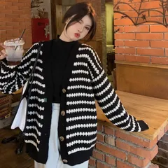 トップス ニット セーター カーディガン アウター レディース 羽織 前開き 長袖 萌袖 Vネック 襟なし ノーカラー ワイド オーバーサイズ もこもこ ふわふわ ふっくら 伸縮性 ボタン かわいい 大人可愛い きれいめ シンプル カジュアル 上品 おしゃれ 