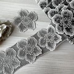 1m刺繍レース　黒幅8.5cm透け感が可愛いお花 日本製 [57105]