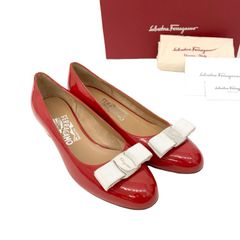 Salvatore Ferragamo フェラガモ ヴァラ パンプス パテント レッド 6.5 DB 11608