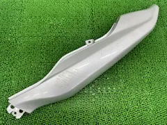 バリオス シートカウル 左 銀 14090-1087 カワサキ 純正 ZR250A テールカウル ペイント素材に 割れ欠け無し 品薄 【中古】 39のサムネイル