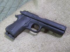 ●1/6スケール GIジョークールガールミニチュアフュギュア専用 COLT M1911 オートマチック ピストル！