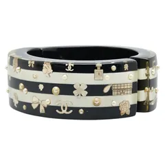 2025年最新】CHANEL バングル・リストバンドの人気アイテム - メルカリ