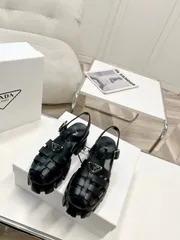 PRADA 厚底 サンダル 黒