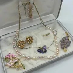 遺品整理 生前整理 ゴールド アクセサリーまとめ売り ネックレス イヤリング 指輪 ブローチ 淡水パール 本真珠 ヴィンテージ A25B(T)24
